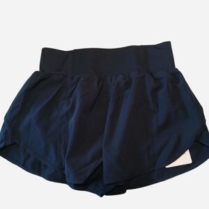 NWT lululemon athletica womens size medium